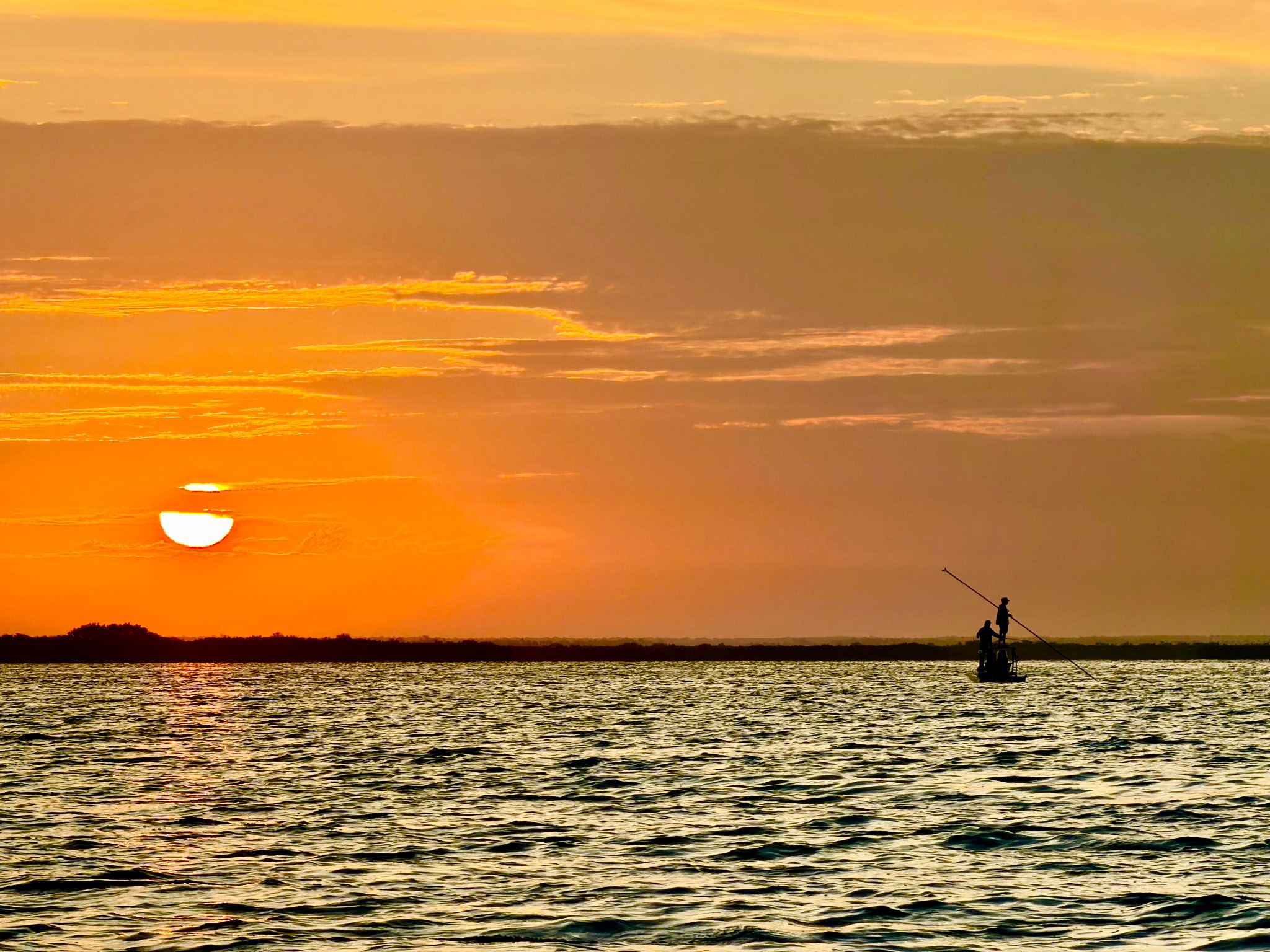 Thank you Art Mowery for capturing this awesome sunrise shot. "DAWN PATROL" is looking good these days. #discovercrystalriver #orvisendorsed #orvisflyfishing #hellsbayboatworks #tarponseason #tarpon